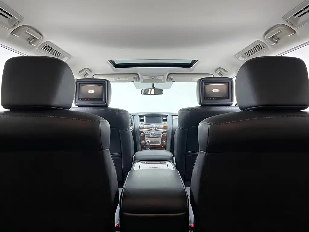 Infiniti QX80 — миниатюра 12