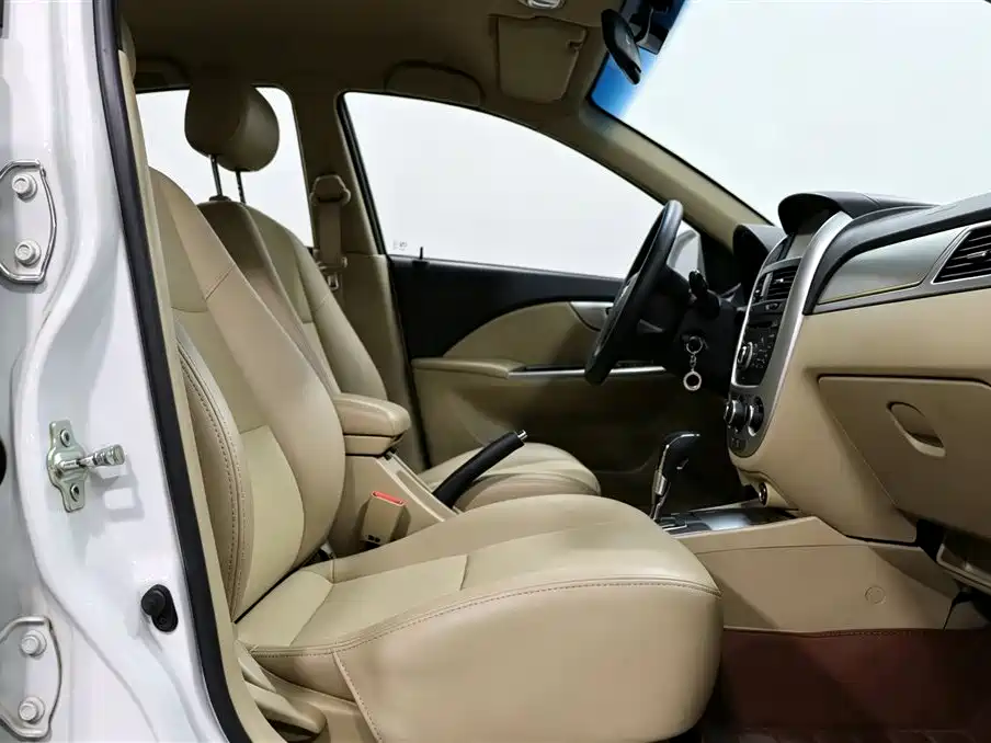 Buick Excelle — миниатюра 7