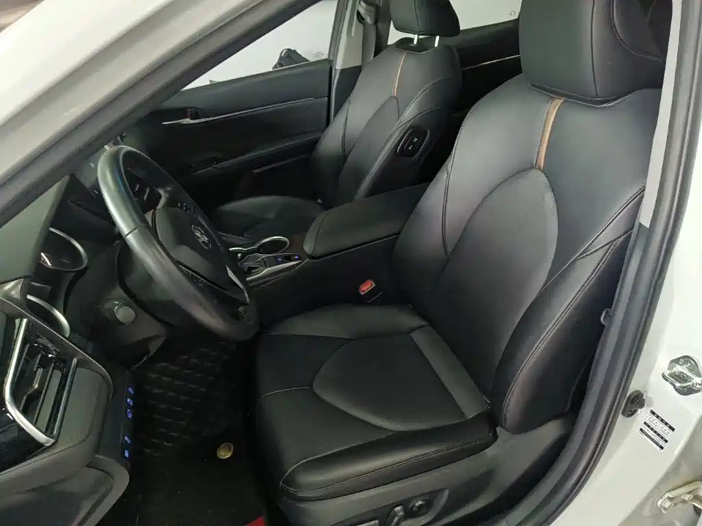 Toyota Camry — миниатюра 15