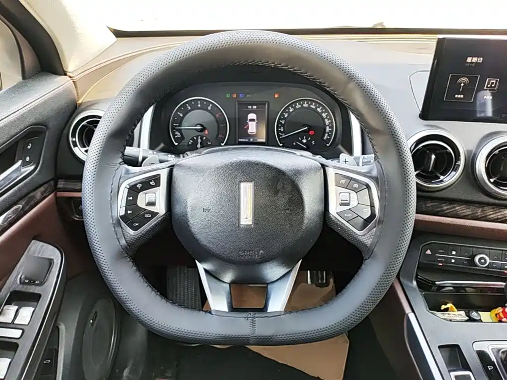 Wey Wey VV5 — миниатюра 11