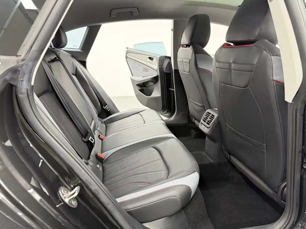 Volkswagen Lamando — миниатюра 10