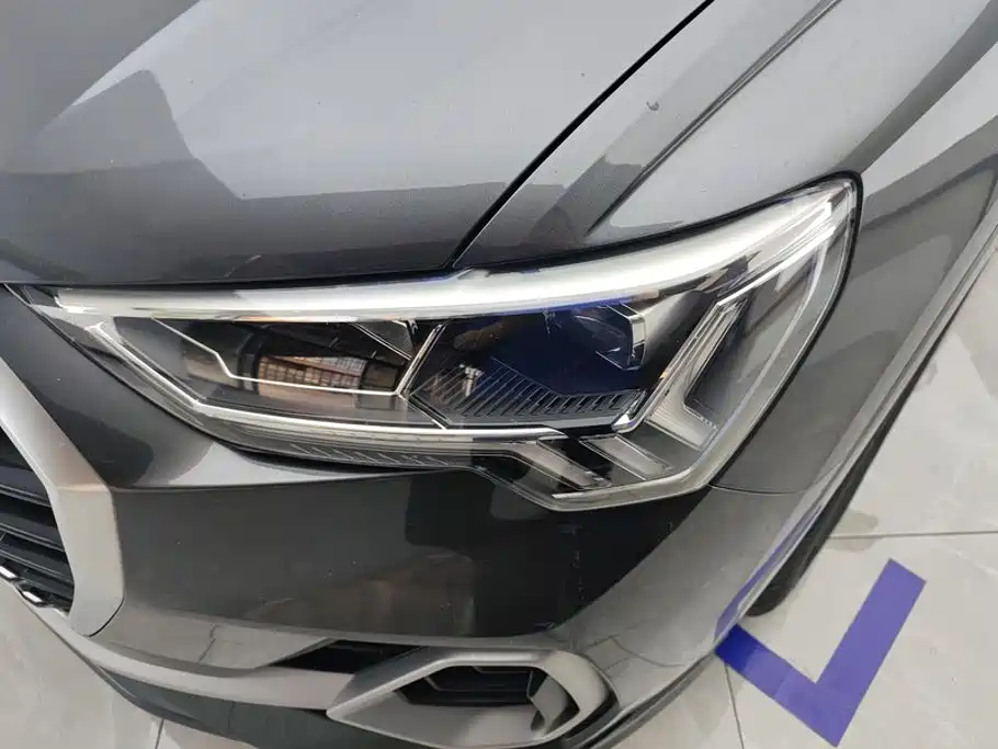 Audi Q3 — миниатюра 5