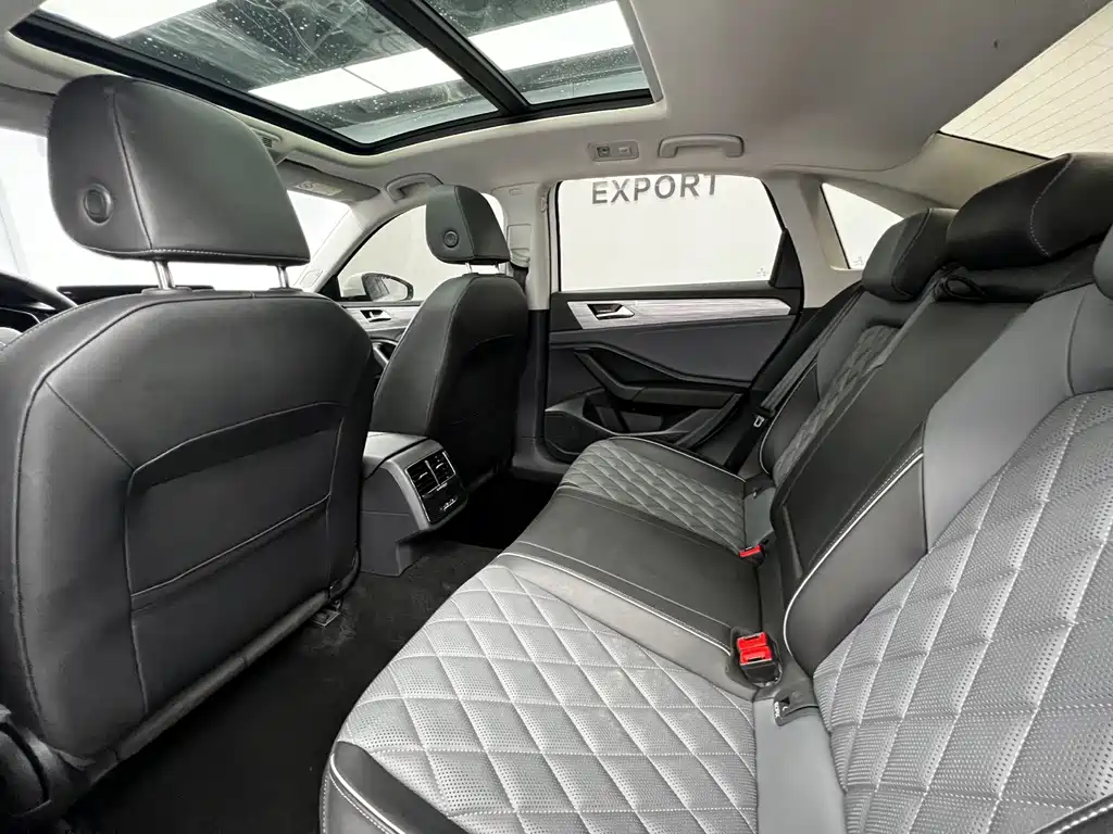 Volkswagen Sagitar — миниатюра 13
