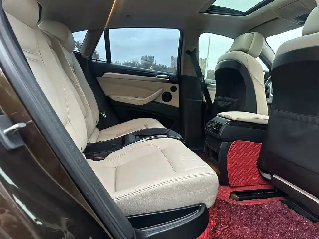 BMW X6 — миниатюра 21