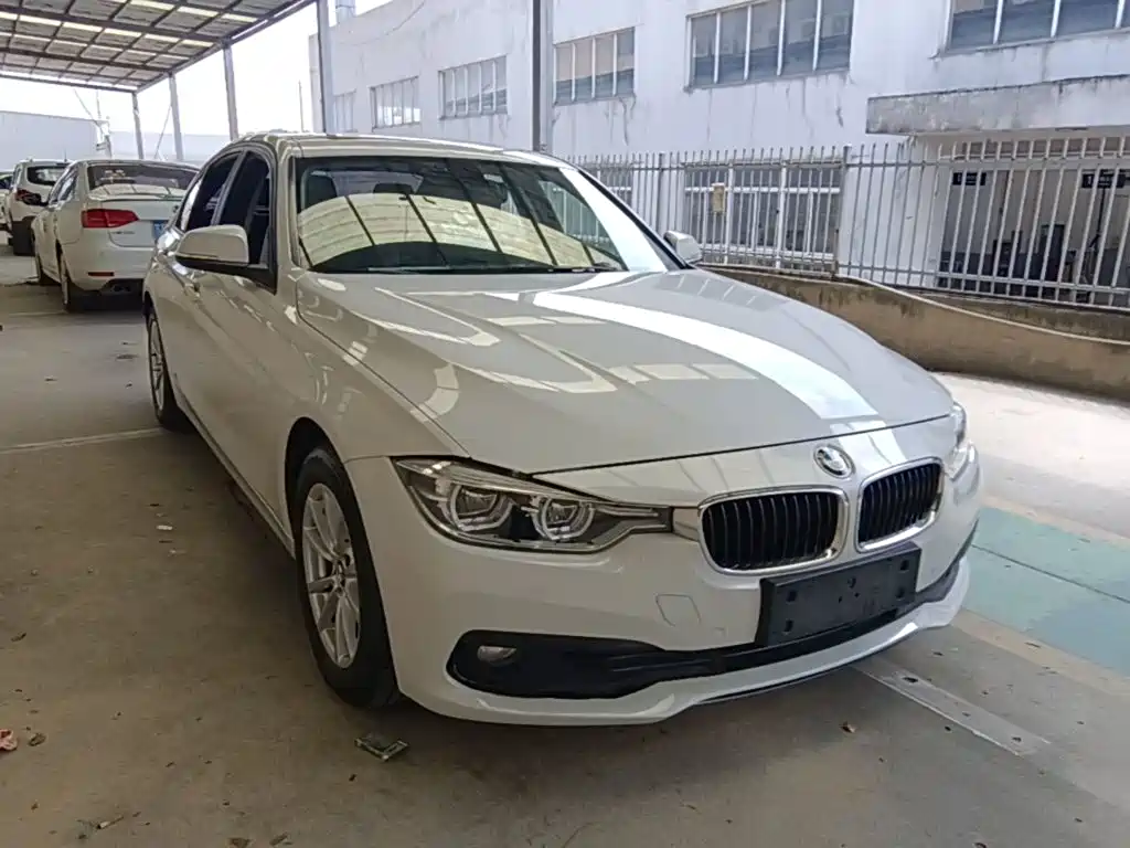 BMW 3 Series — миниатюра 4