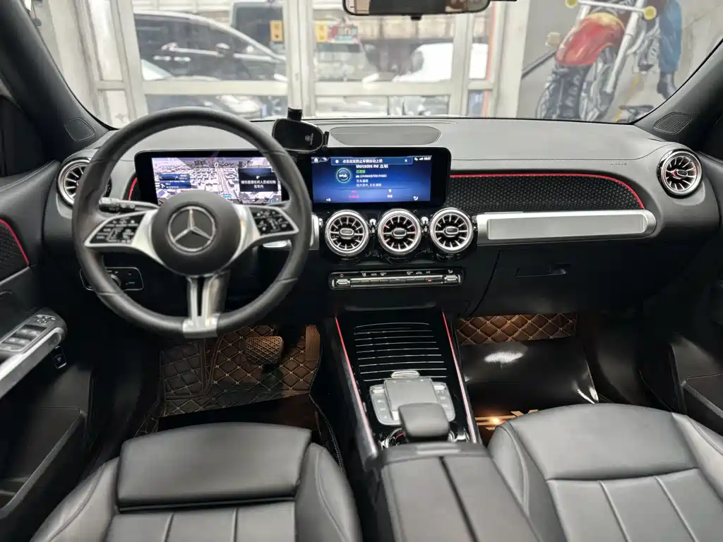 Mercedes-Benz GLB 2024 GLB 220