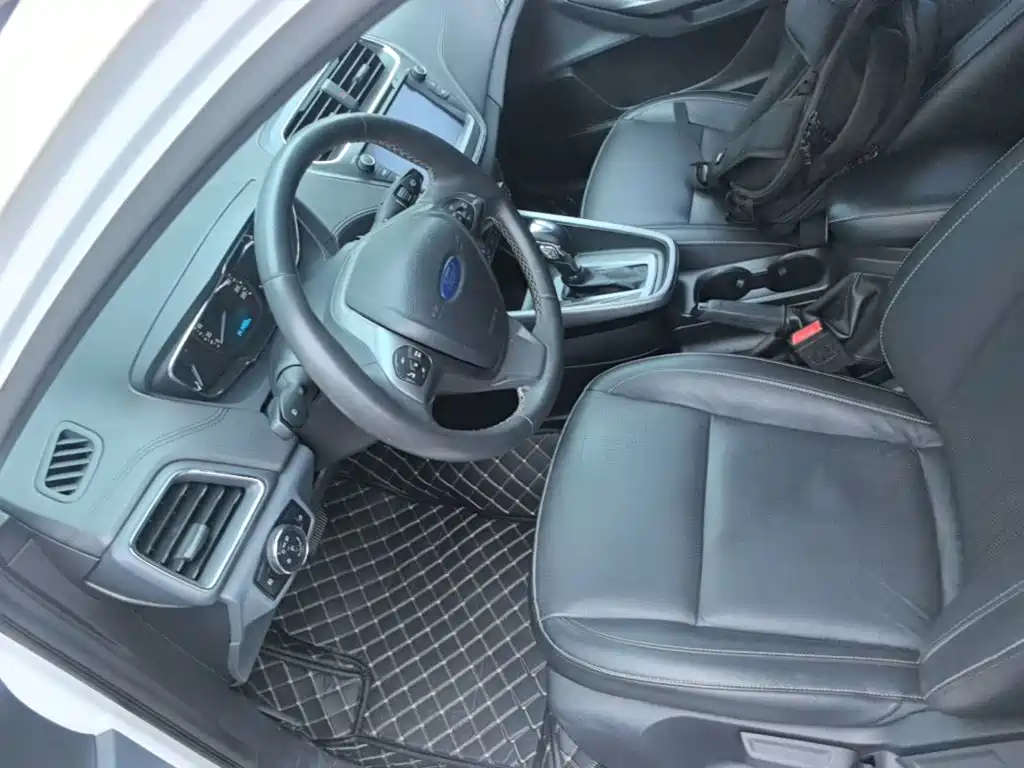 Ford Escort — миниатюра 15
