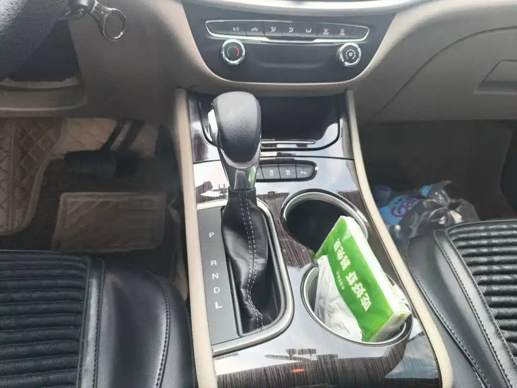 Buick Verano — миниатюра 15