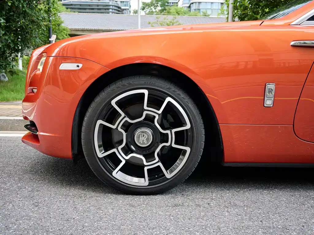 Rolls-Royce Dawn — миниатюра 5