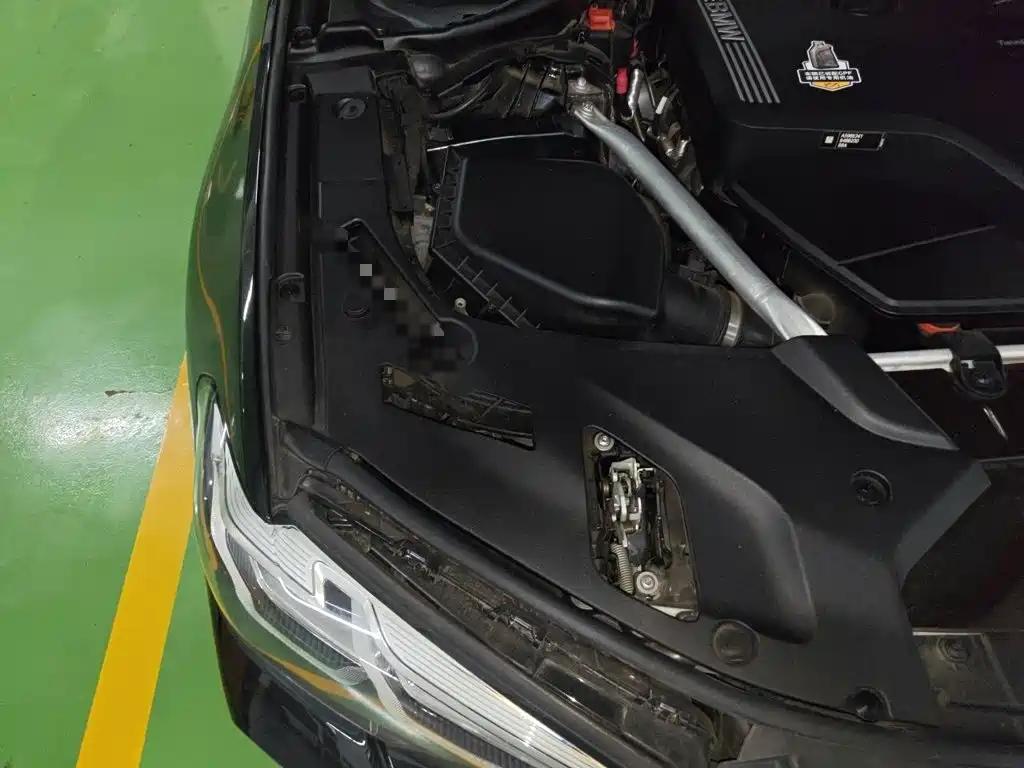 BMW 5 Series — миниатюра 21