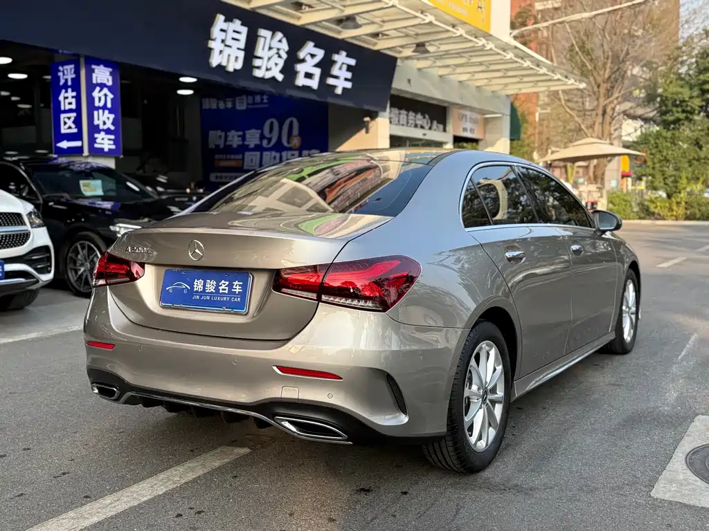 MERCEDES-BENZ A CLASS