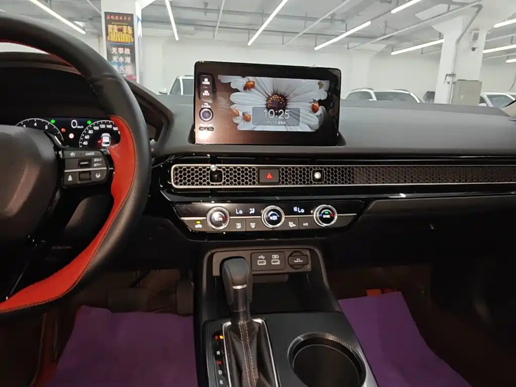 Honda Civic — миниатюра 13