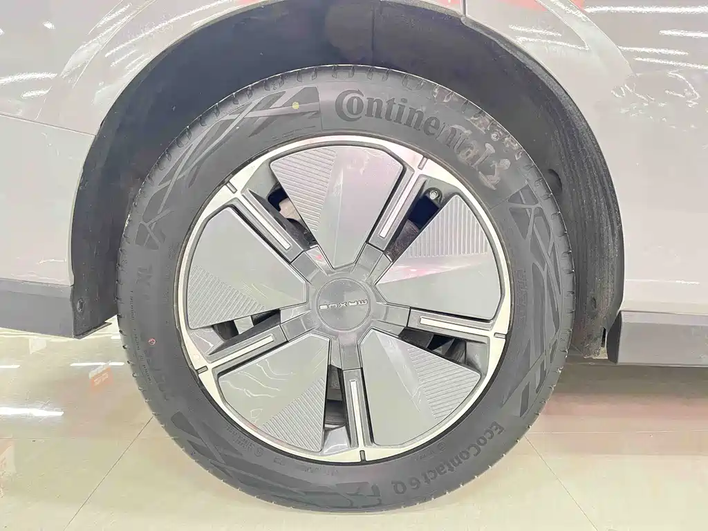 SAIC MAXUS EVERYONE 7