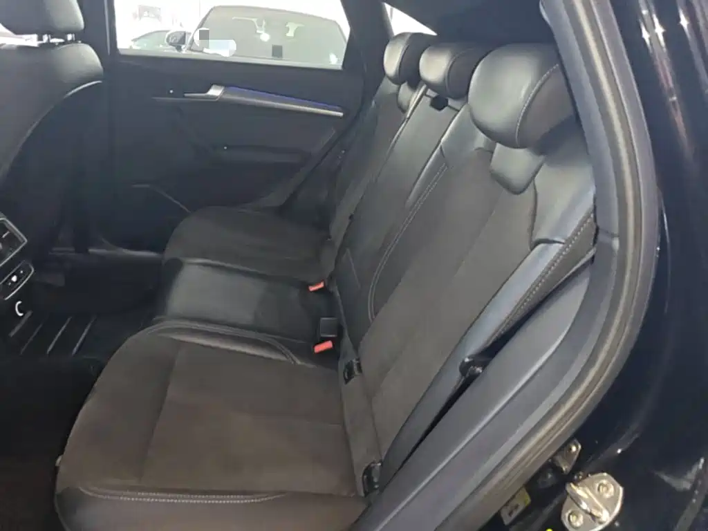 Audi Q5L Sportback — миниатюра 17