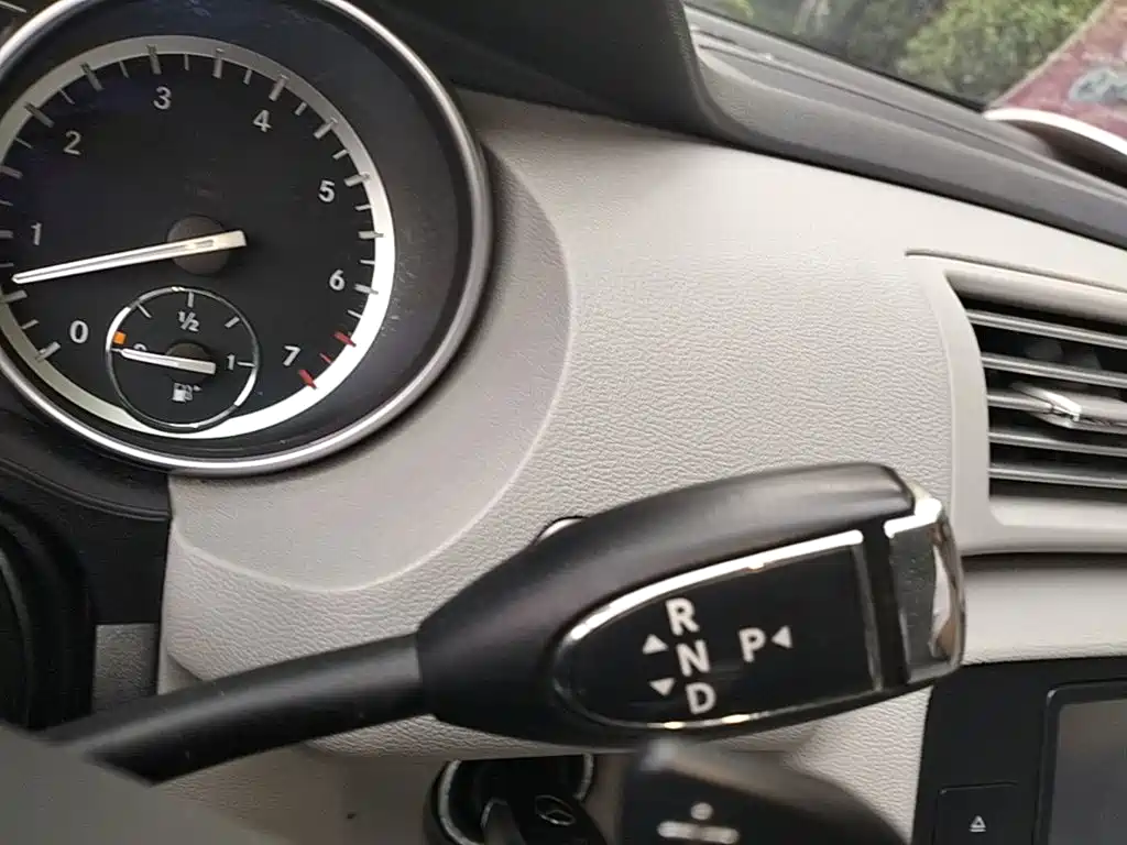 Mercedes-Benz R-Class — миниатюра 14