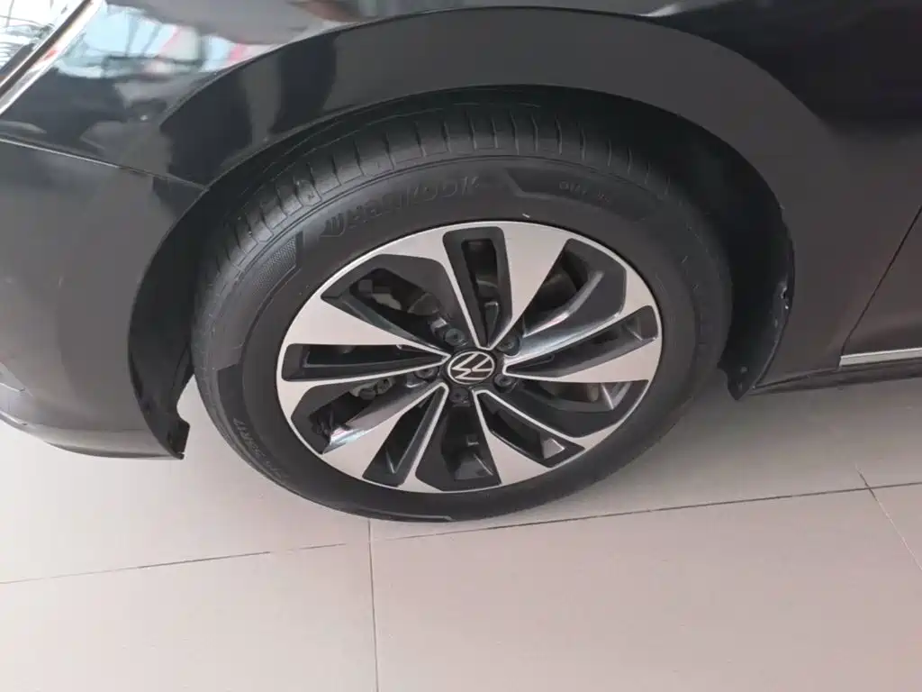 Volkswagen Passat — миниатюра 23