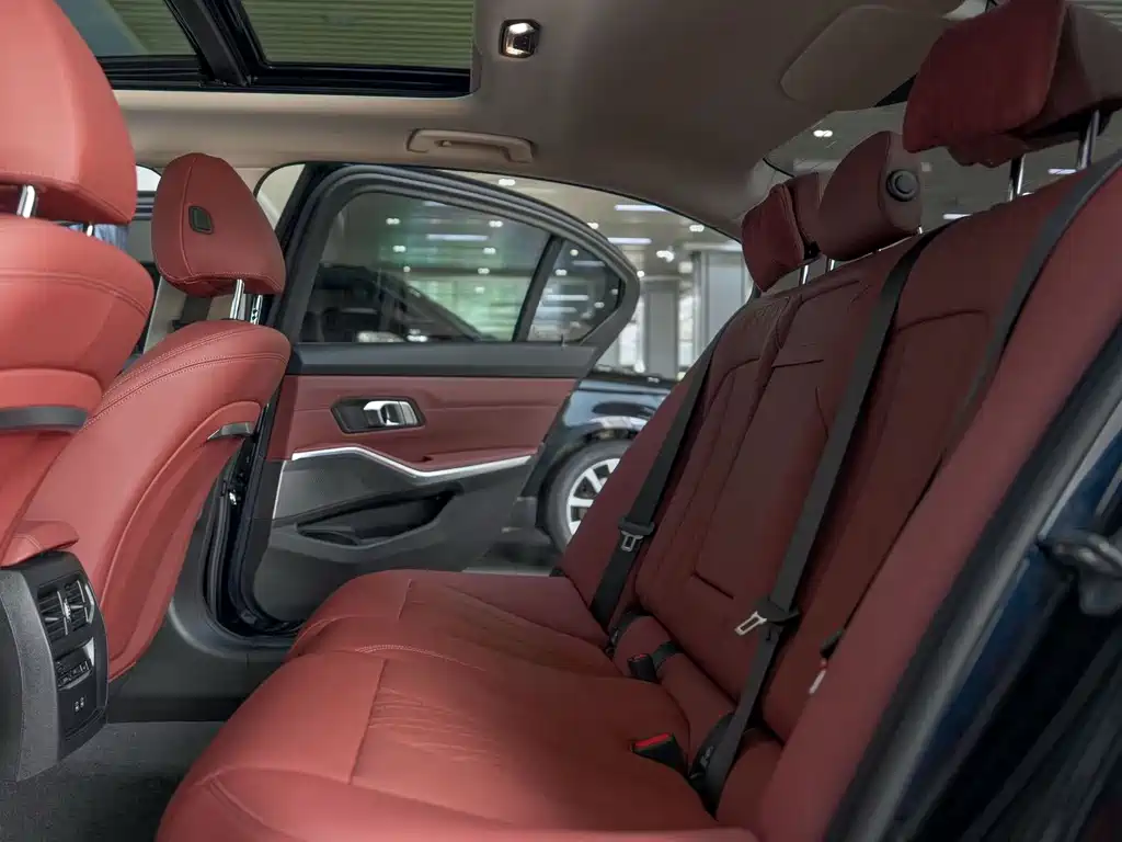 BMW 3 Series — миниатюра 11