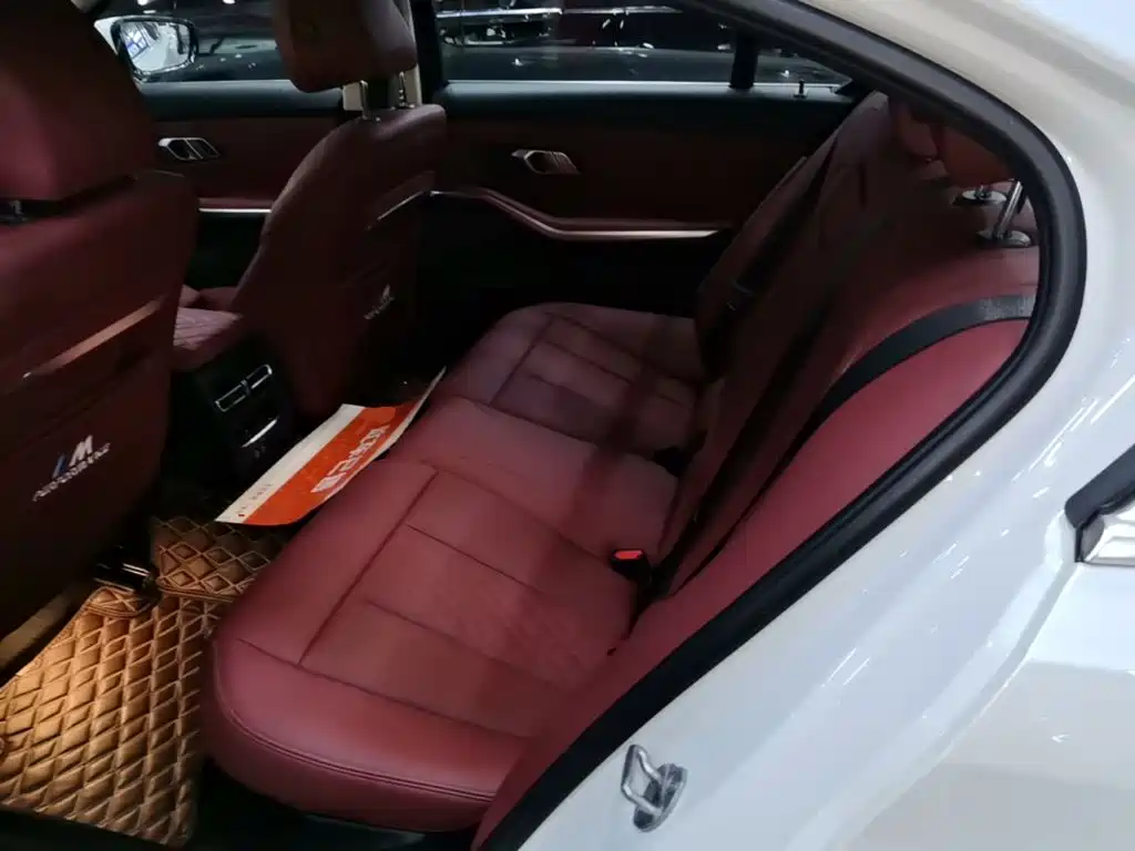 BMW 3 Series — миниатюра 17