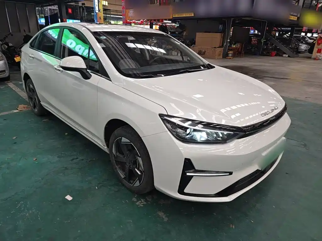 BAIC EU5 Plus — миниатюра 22