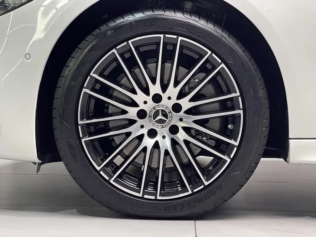 Mercedes-Benz C-Class — миниатюра 29