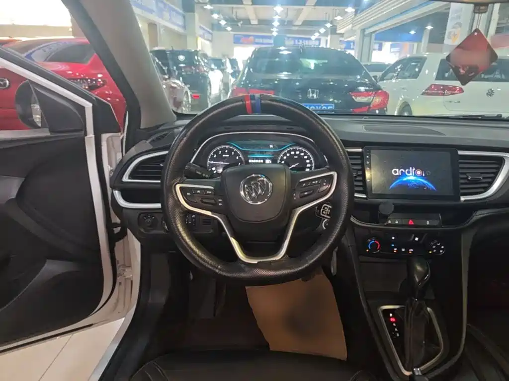 Buick Excelle — миниатюра 11