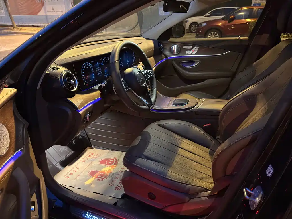 Mercedes-Benz E-Class — миниатюра 4