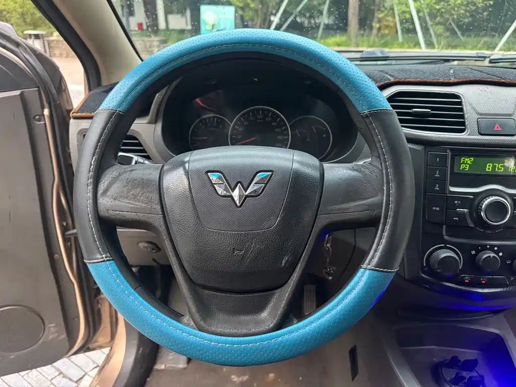 Wuling Hongguang — миниатюра 15