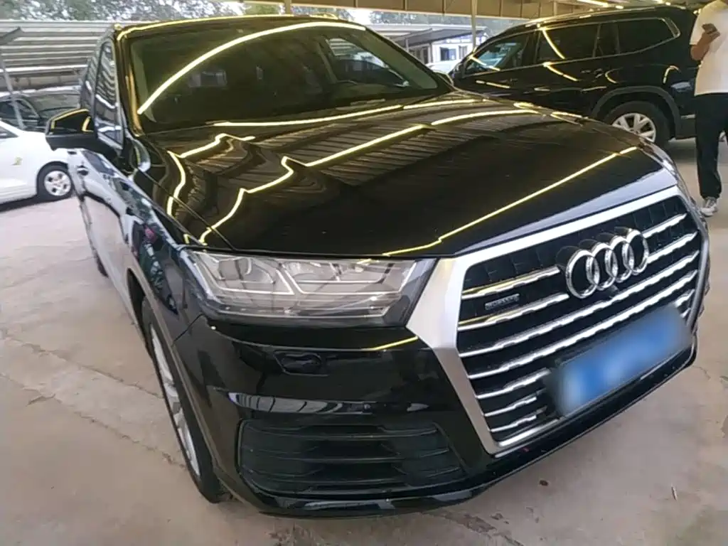 Audi Q7 — миниатюра 4