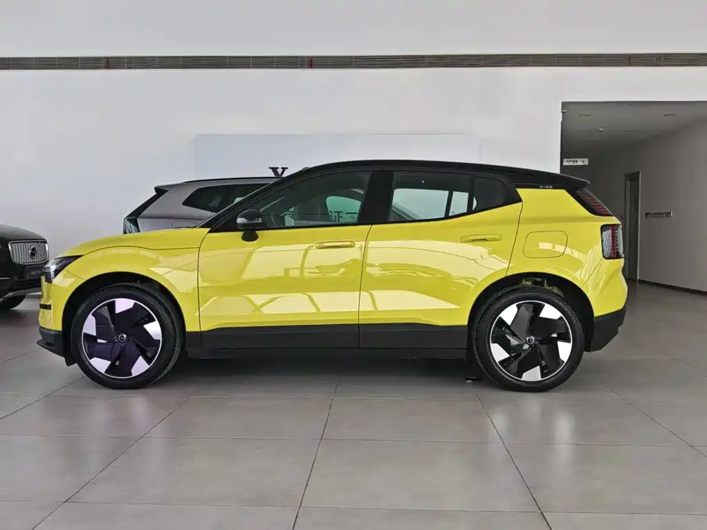 Volvo EX30 — миниатюра 6