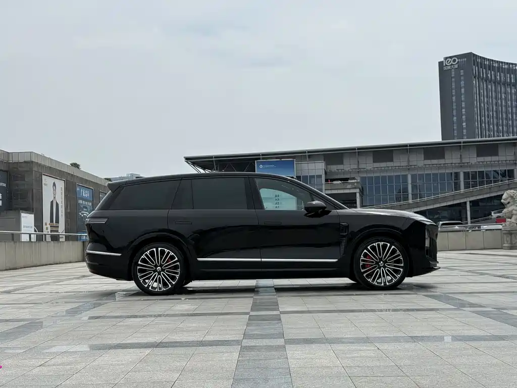 NIO ES8 2026 мест Executive