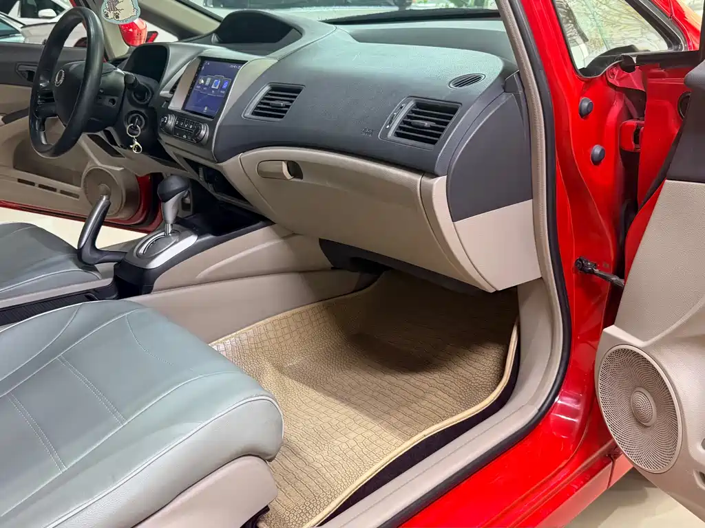 Ciimo Ciimo 1.8L Auto, фото 15