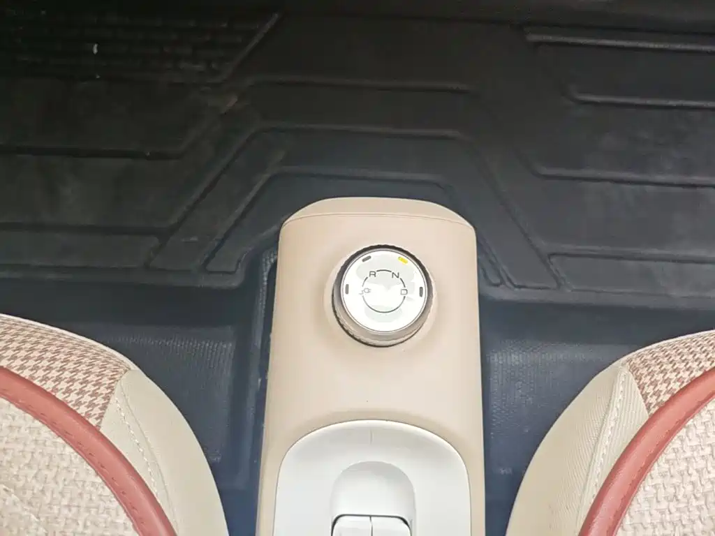 Wuling MINIEV — миниатюра 14