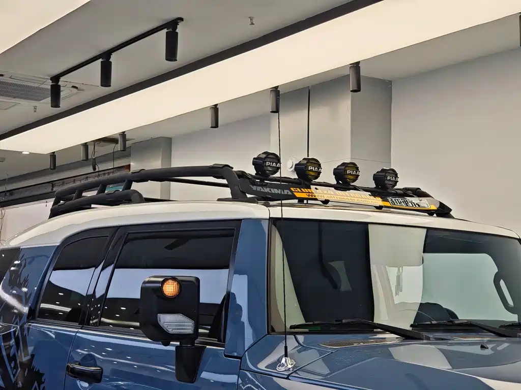 Toyota FJ Cruiser — миниатюра 9