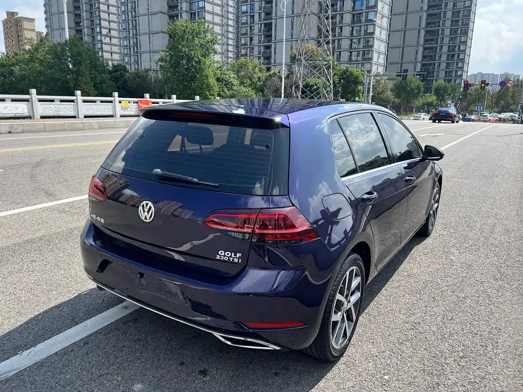 Volkswagen Golf — миниатюра 3