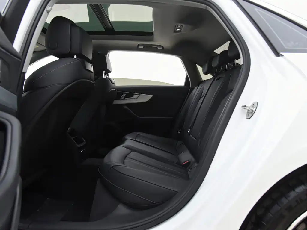 Audi A4L 2024 40 TFSI Fashion