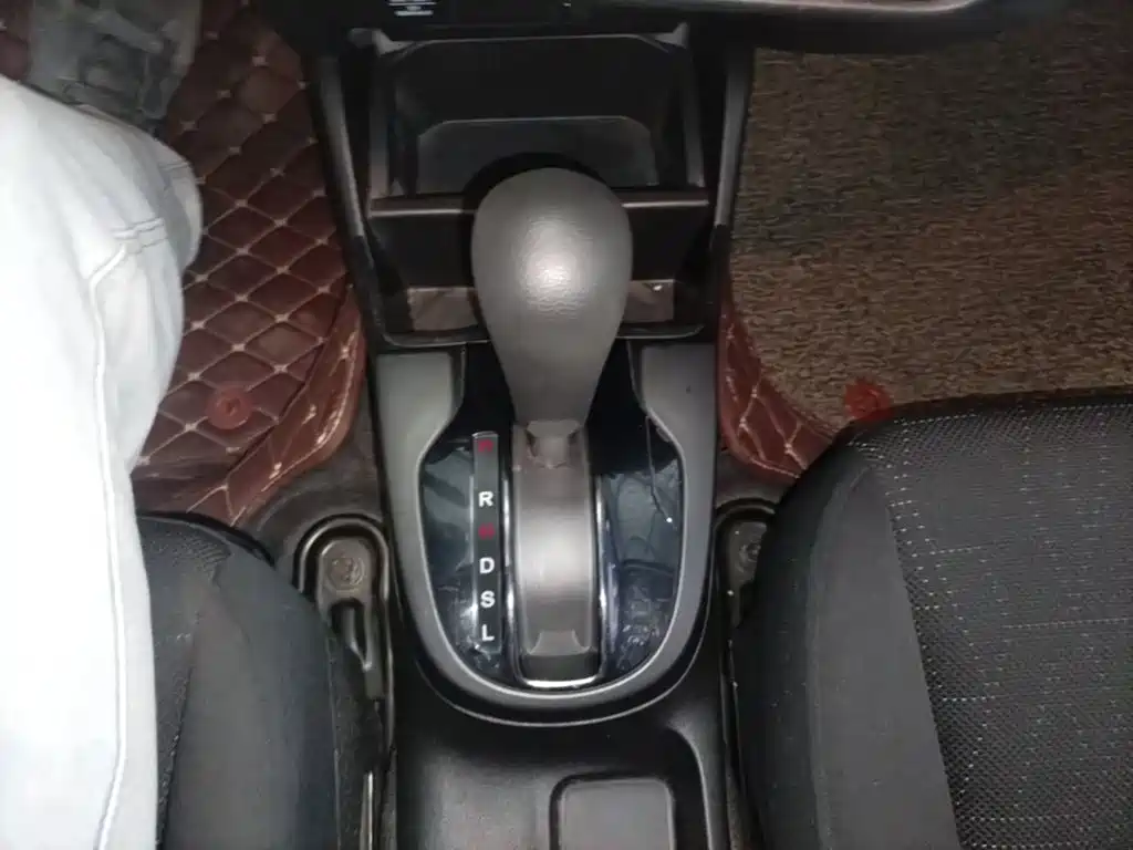 Honda Fit — миниатюра 14