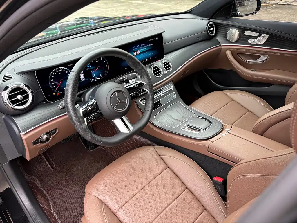 Mercedes-Benz E-Class — миниатюра 5