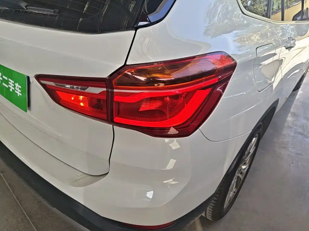 BMW X1 — миниатюра 8