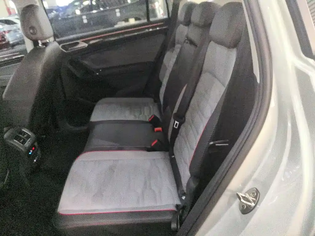 Volkswagen Tiguan L — миниатюра 13