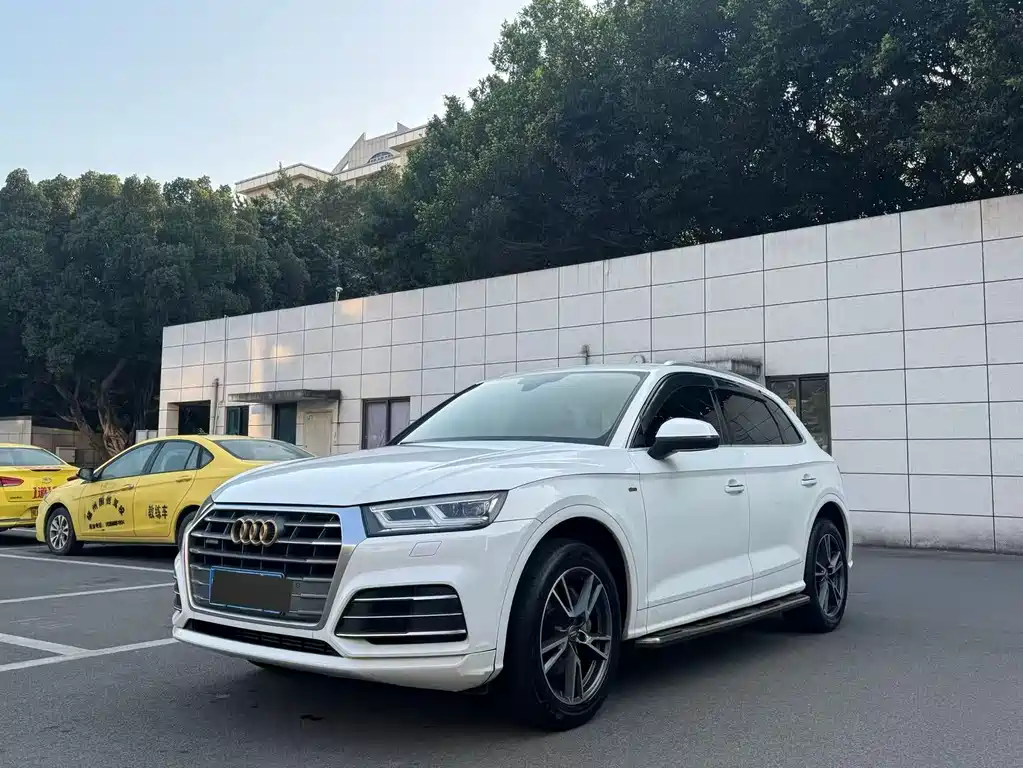 Audi Q5L 2019
