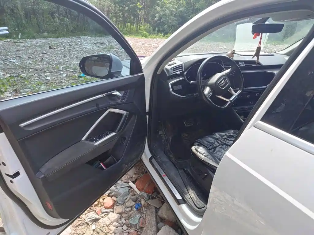 Audi Q3 — миниатюра 12