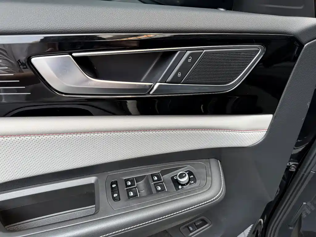 Volkswagen Teramont — миниатюра 13
