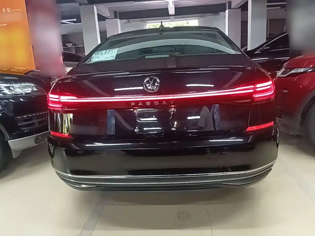 Volkswagen Passat 2023
