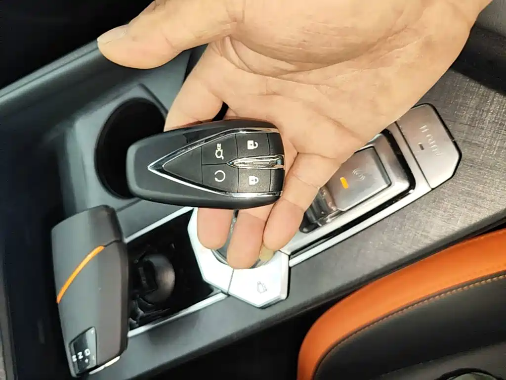 Changan UNI-V — миниатюра 9