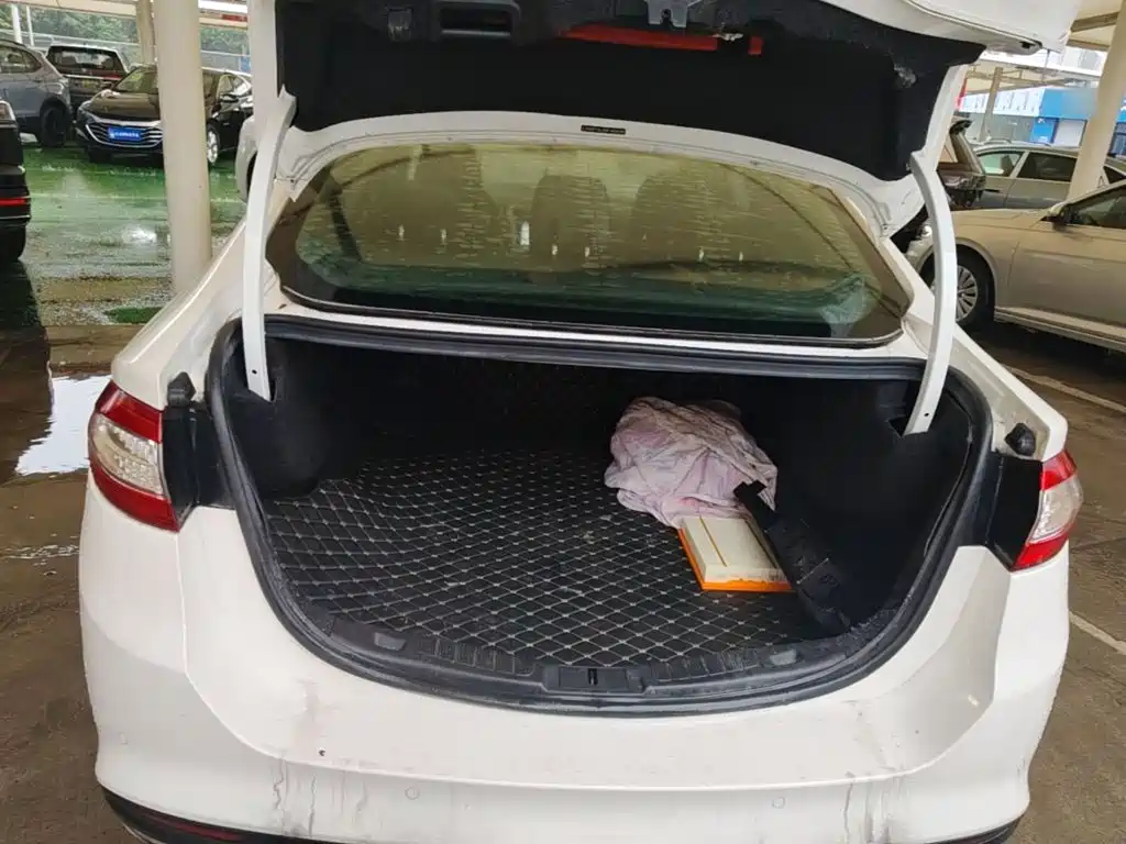 Ford Mondeo — миниатюра 19