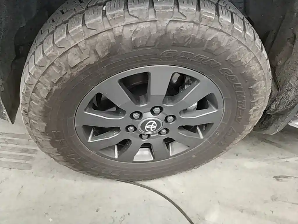 Toyota Prado — миниатюра 23
