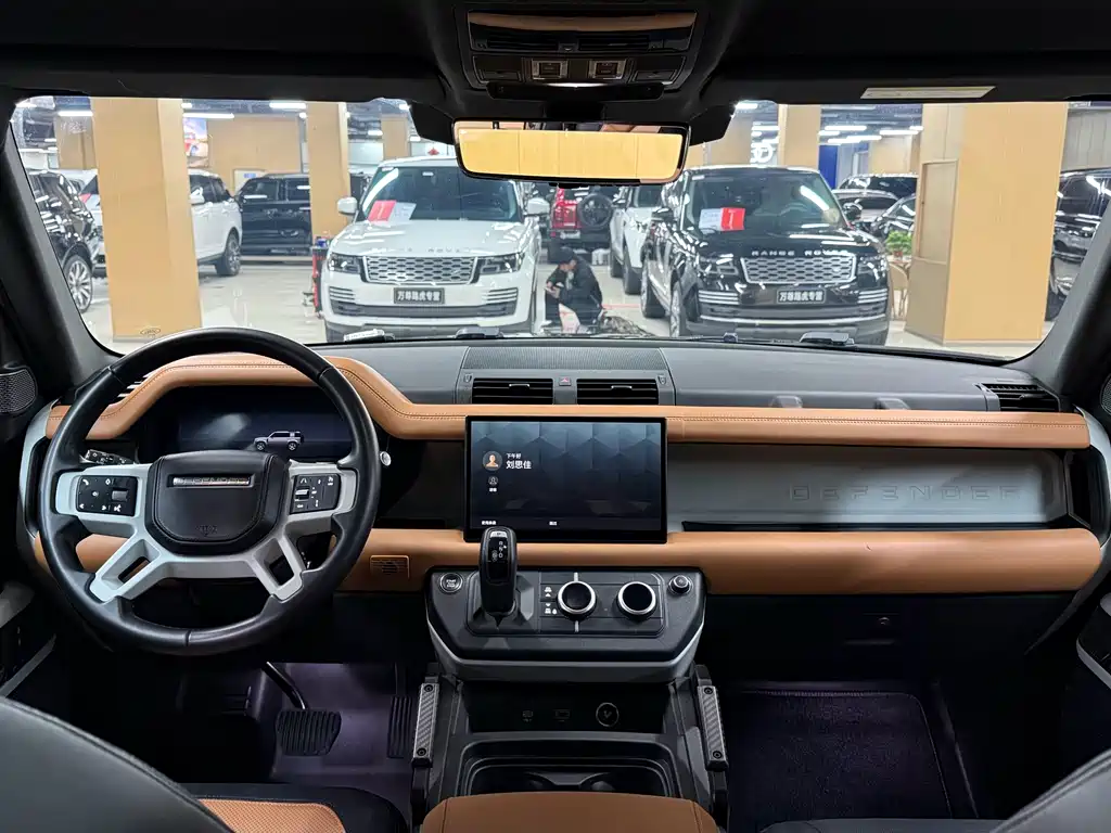 Land Rover Defender — миниатюра 12
