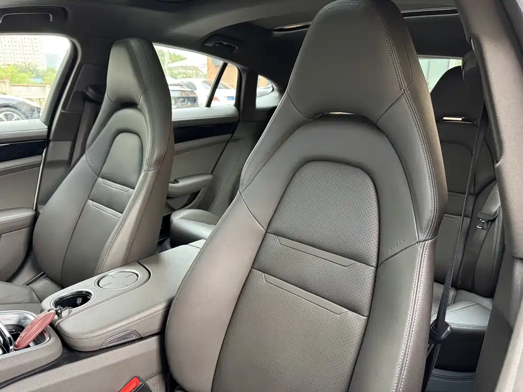 Porsche Panamera Hybrid — миниатюра 18