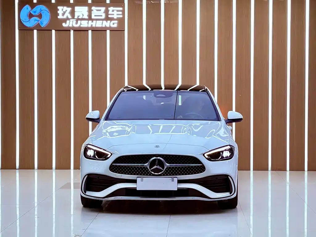 Mercedes-Benz C-Class — миниатюра 2
