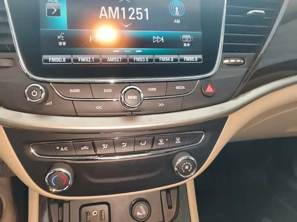 Buick Verano — миниатюра 13